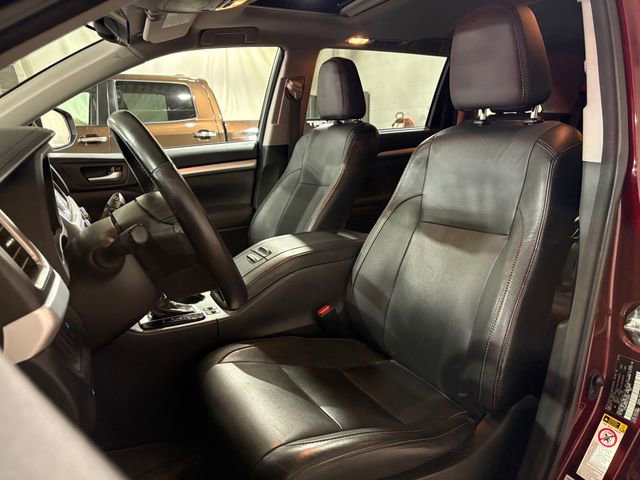 Used 2015 Toyota Highlander XLE image 5