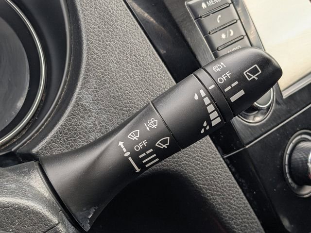 Used 2021 Nissan Rogue Sport S image 26