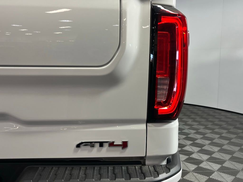 Used 2024 GMC Sierra 1500 AT4 w/ Technology Package image 12