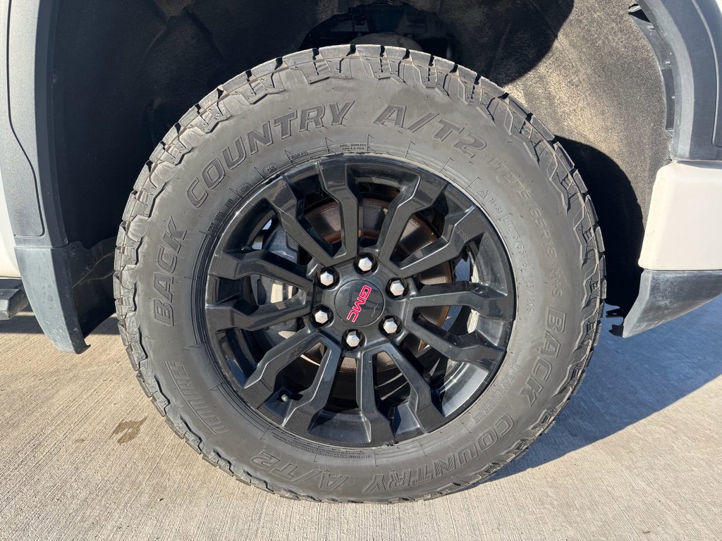 Used 2022 GMC Sierra 1500 AT4X image 2