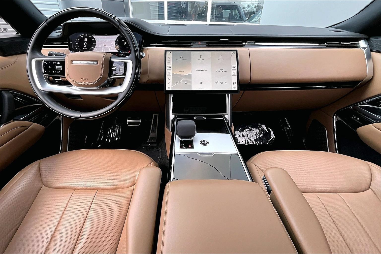 Certified 2025 Land Rover Range Rover Autobiography AWD/4WD image 14