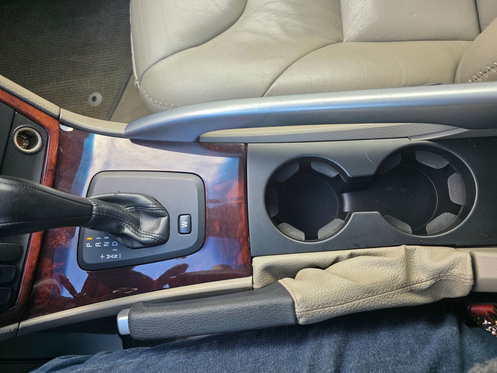 Used 2007 Volvo XC70 2.5T Wagon 4D image 18