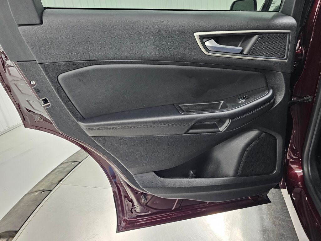 Used 2024 Ford Edge SEL AWD/4WD image 27
