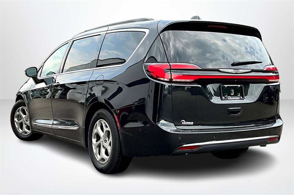 Used 2022 Chrysler Pacifica Limited image 4