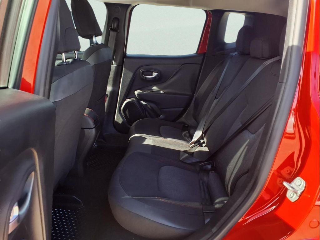 Used 2020 Jeep Renegade Trailhawk image 12