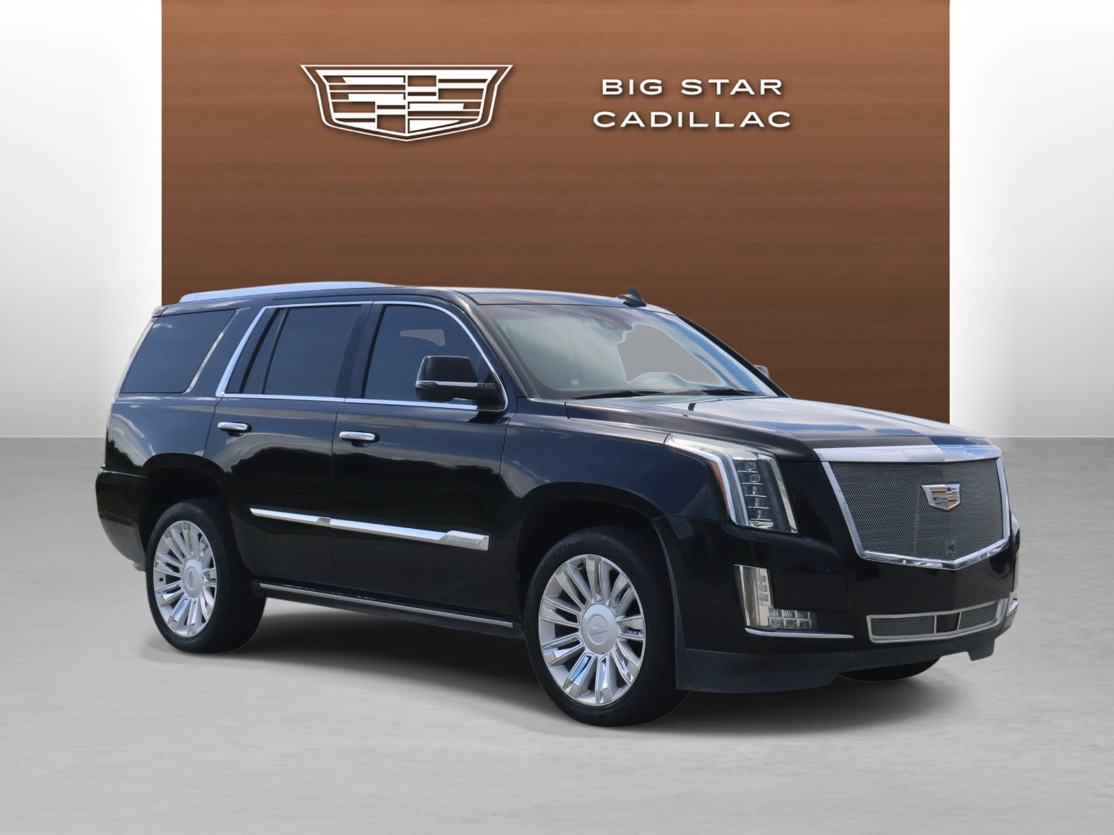 Used 2018 Cadillac Escalade Platinum AWD/4WD image 7