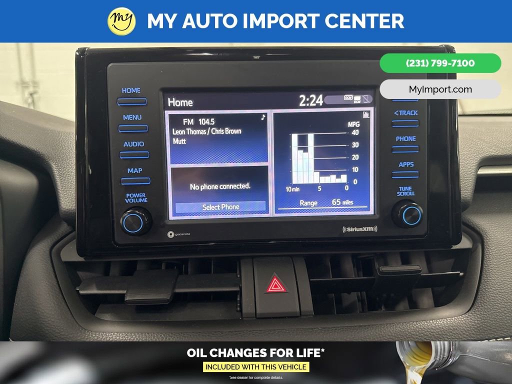 Used 2022 Toyota RAV4 XLE w/ Convenience Package image 21