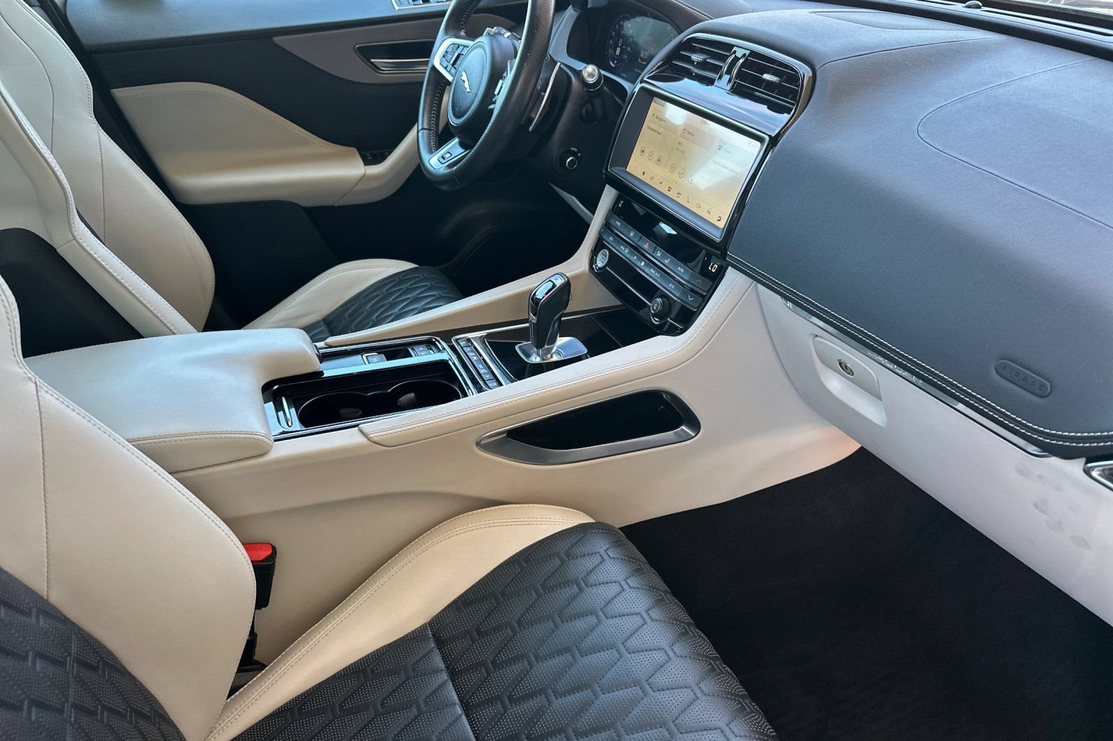 Used 2020 Jaguar F-PACE SVR AWD/4WD image 20