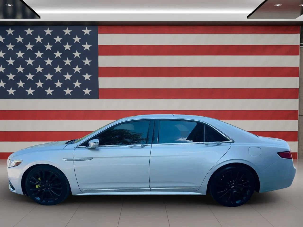 Used 2017 Lincoln Continental Reserve FWD image 6