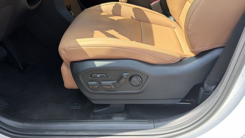 New 2026 Hyundai Santa Fe Calligraphy image 10