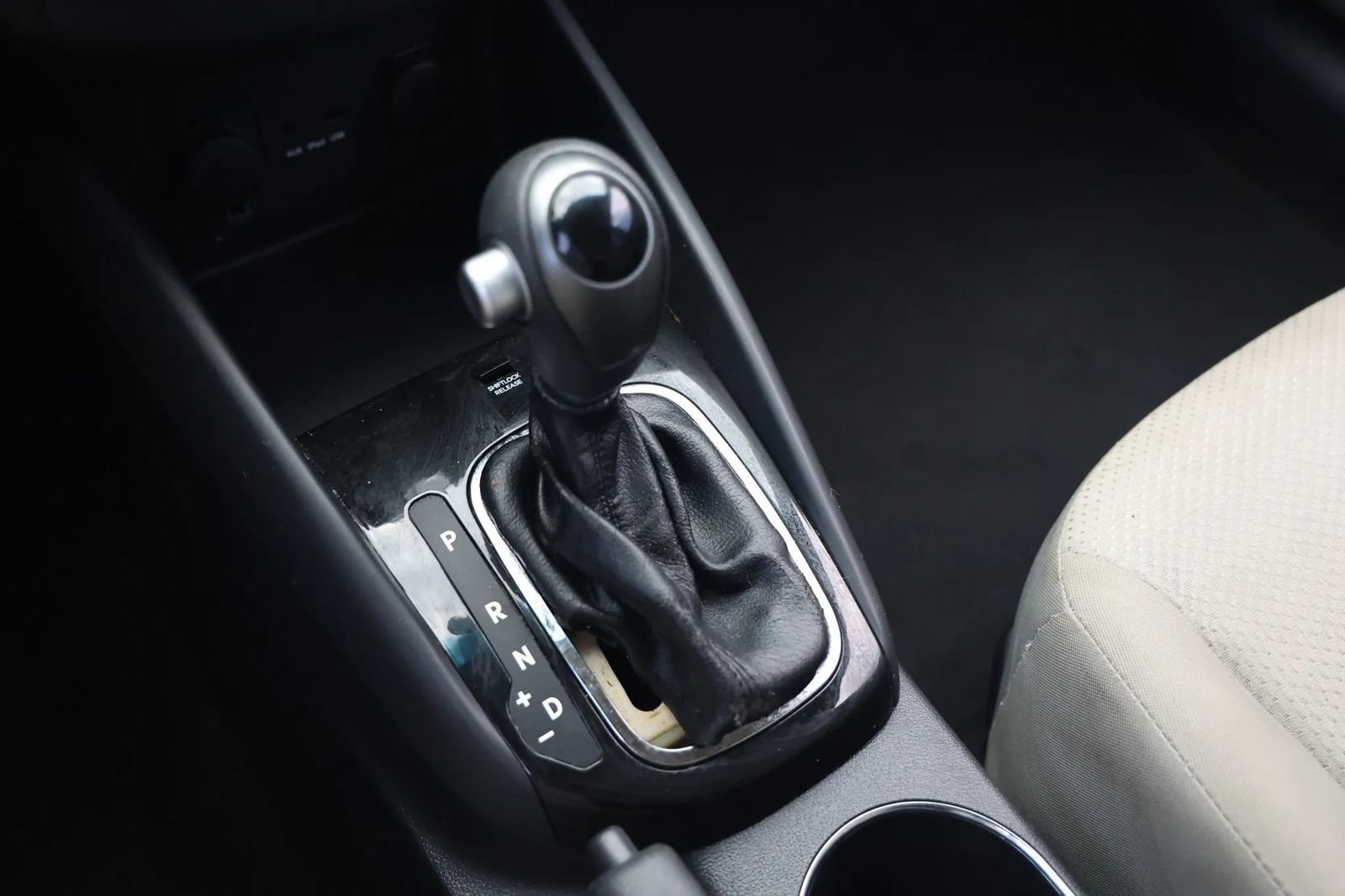 Used 2012 Kia Forte LX FWD image 37