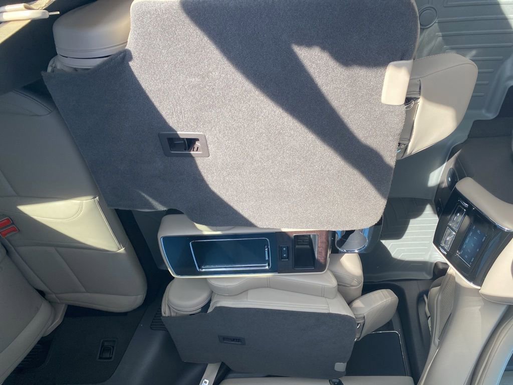 Used 2021 Lincoln Aviator Reserve w/ Equipment Group 201A RWD image 38