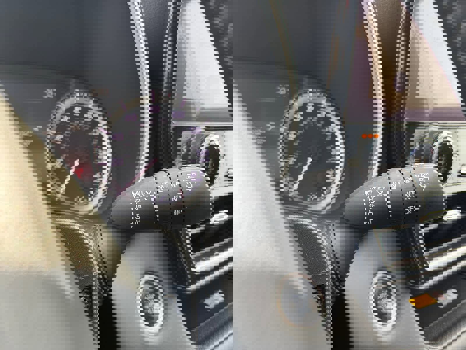 Used 2024 Toyota Highlander XSE image 21