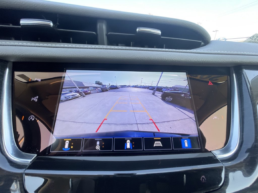 Certified 2023 Cadillac XT6 Premium Luxury w/ Technology Package FWD image 15