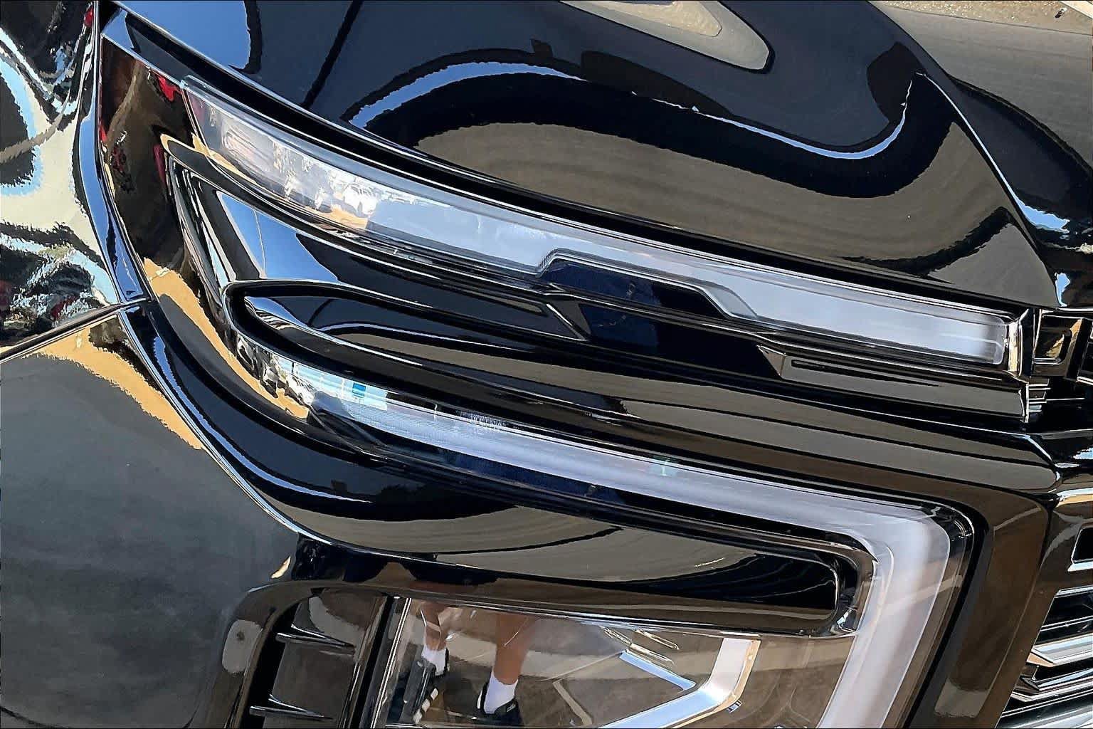 Used 2026 Chevrolet Tahoe High Country w/ LPO, Illumination Package AWD/4WD image 26