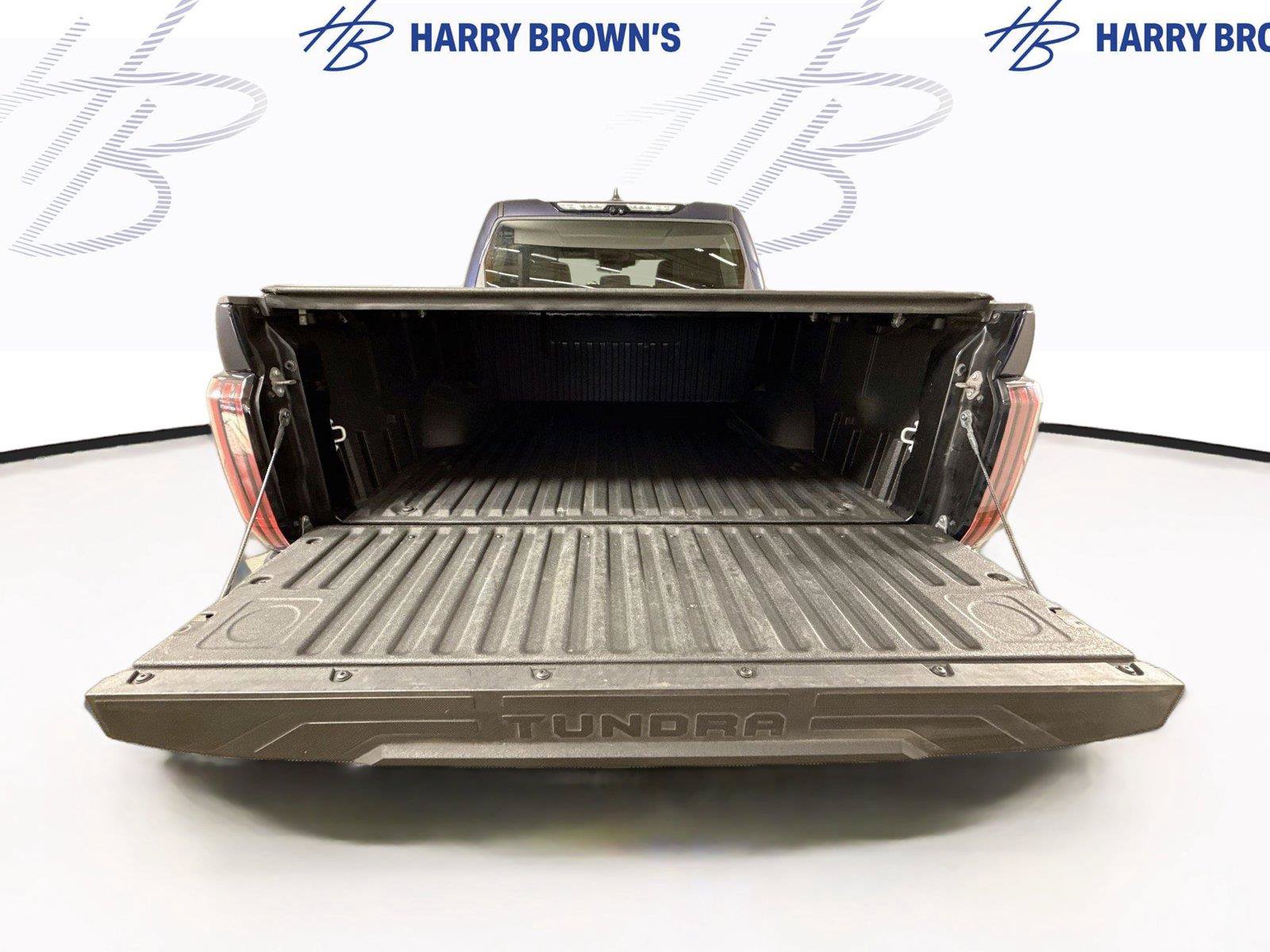 Used 2024 Toyota Tundra Limited AWD/4WD image 31
