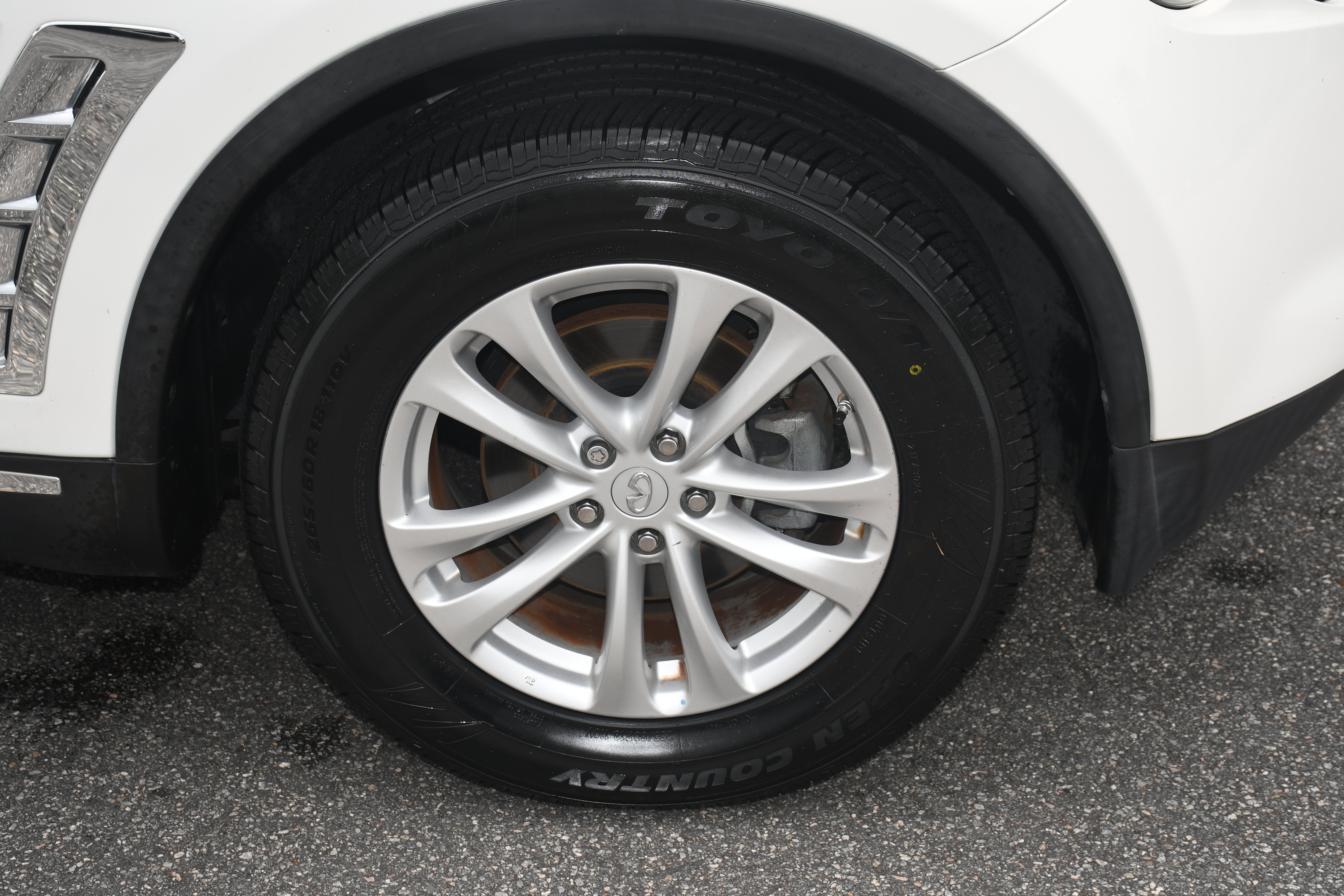 Used 2015 INFINITI QX70 AWD w/ Premium Package image 23