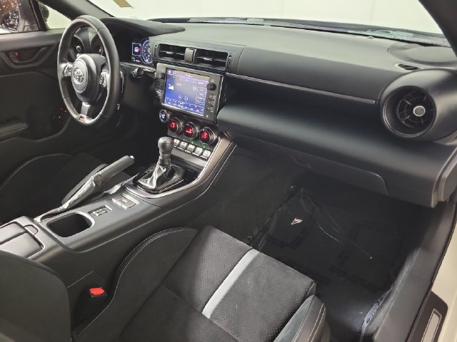 Used 2025 Toyota GR86 Premium RWD image 11