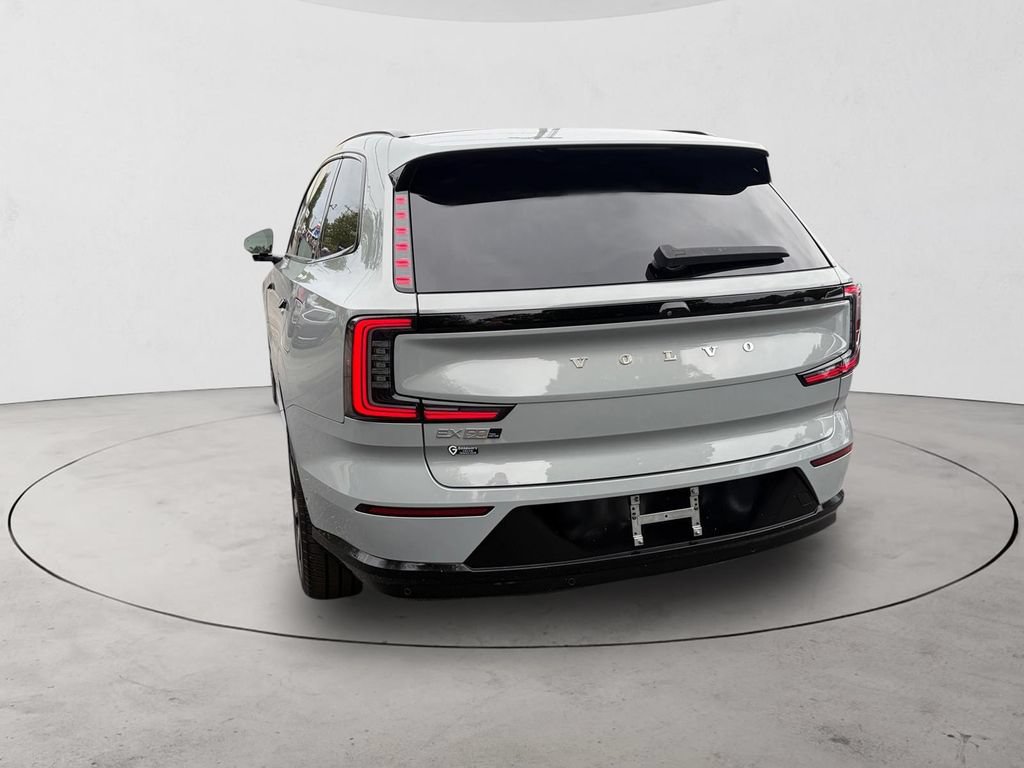 Certified 2025 Volvo EX90 Ultra AWD/4WD image 5