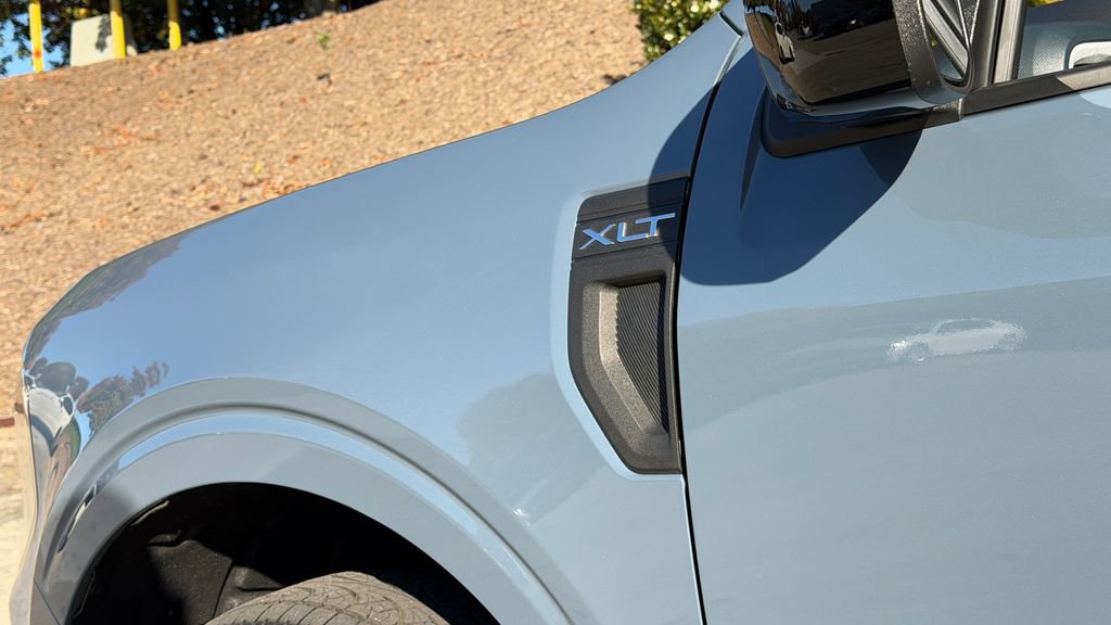 Used 2025 Ford Maverick XLT w/ XLT Luxury Package image 25