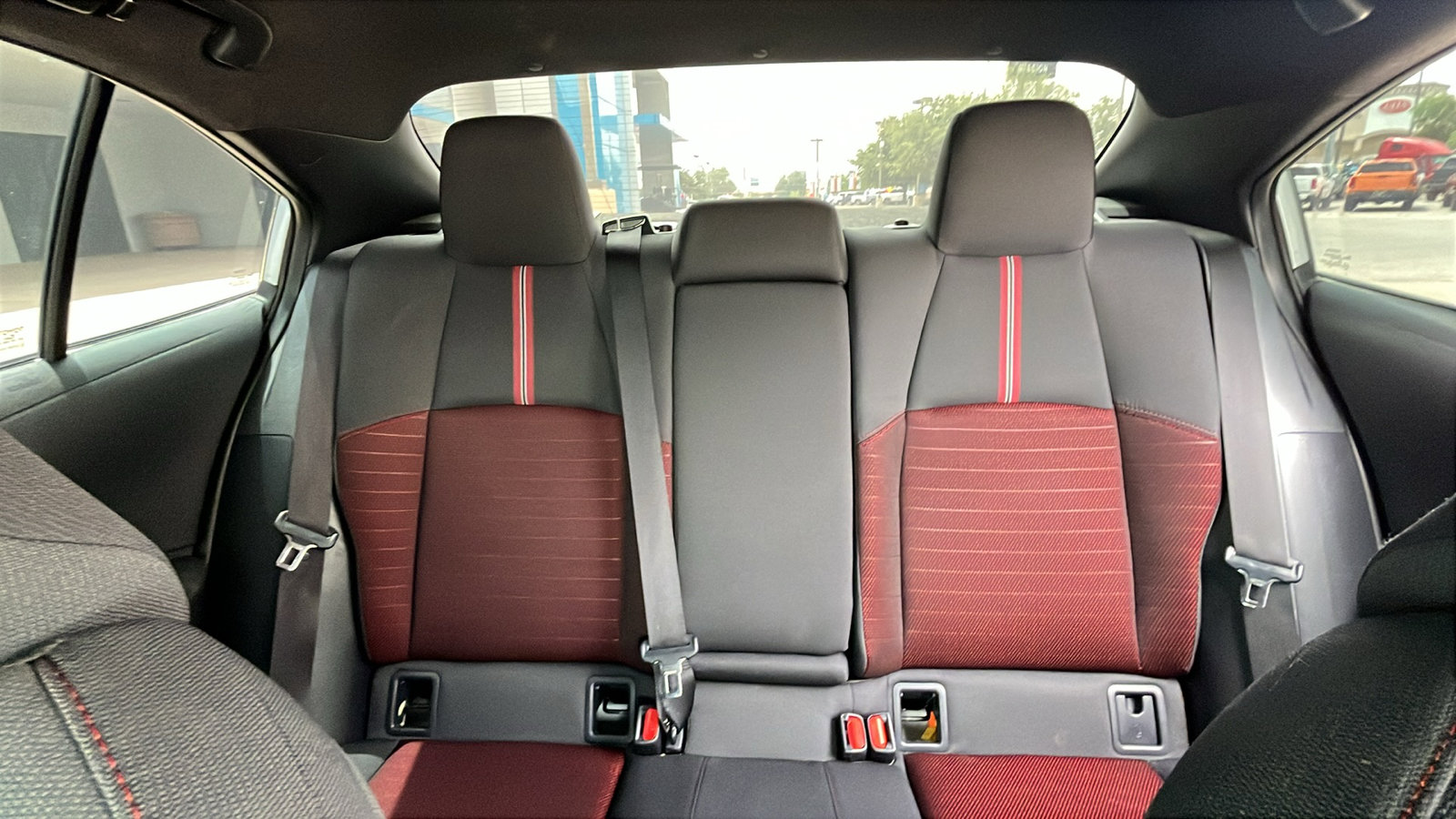 Used 2025 Toyota Corolla SE image 23