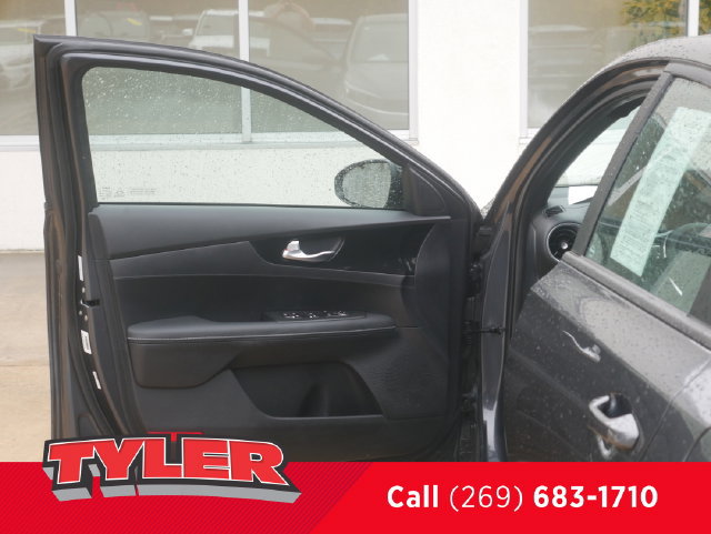 Used 2024 Kia Forte GT-Line FWD image 19