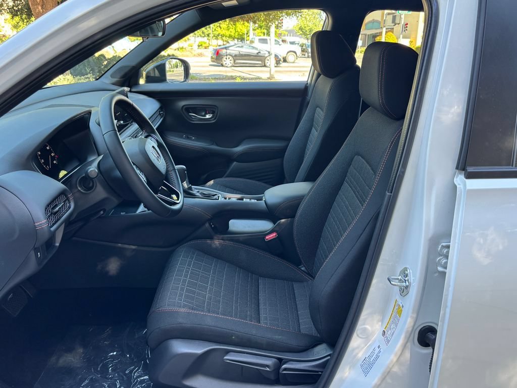 New 2027 Honda HR-V Sport image 9