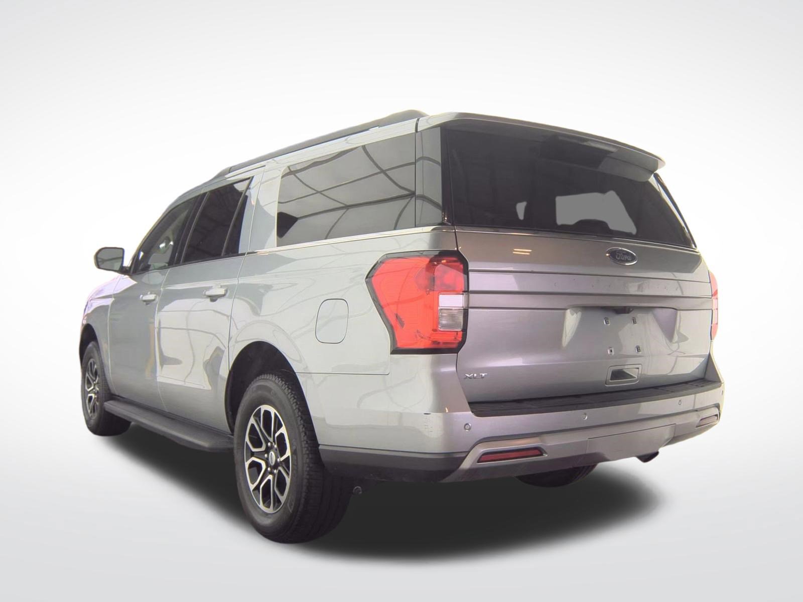 Used 2024 Ford Expedition Max XLT image 8