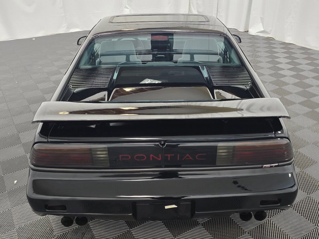 Used 1988 Pontiac Fiero GT image 13