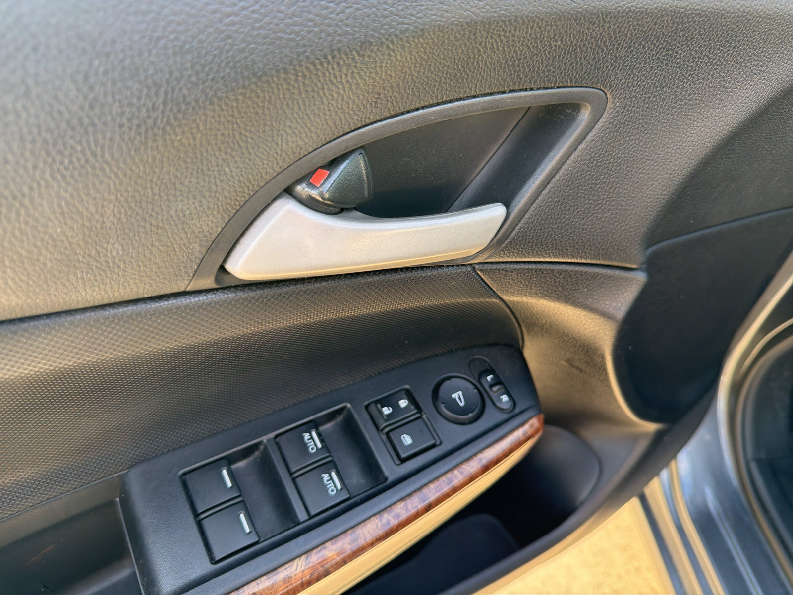 Used 2012 Honda Accord EX image 27