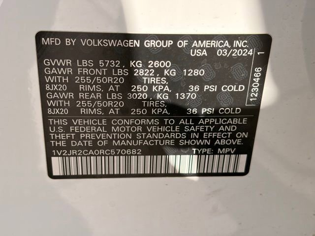 Used 2024 Volkswagen Atlas SE w/ Panoramic Sunroof Package FWD image 23