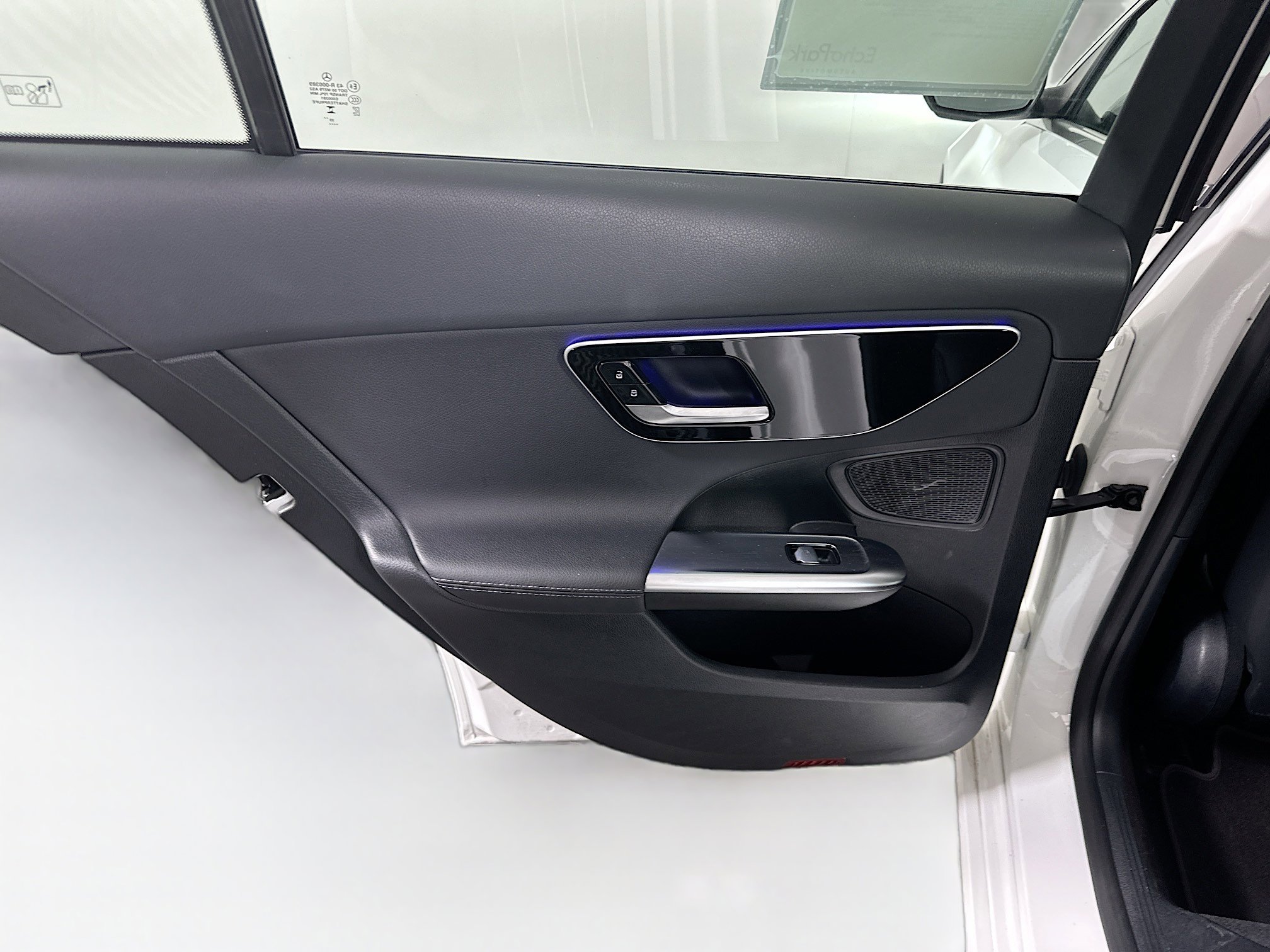 Used 2024 Mercedes-Benz C 300 Sedan image 27