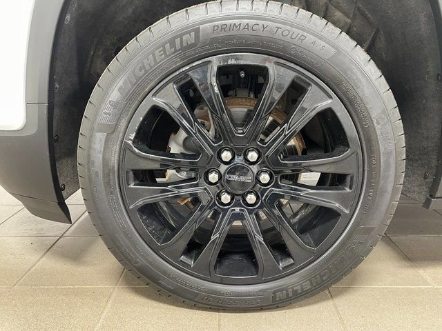 Used 2023 GMC Acadia SLE w/ Infotainment Package AWD/4WD image 7