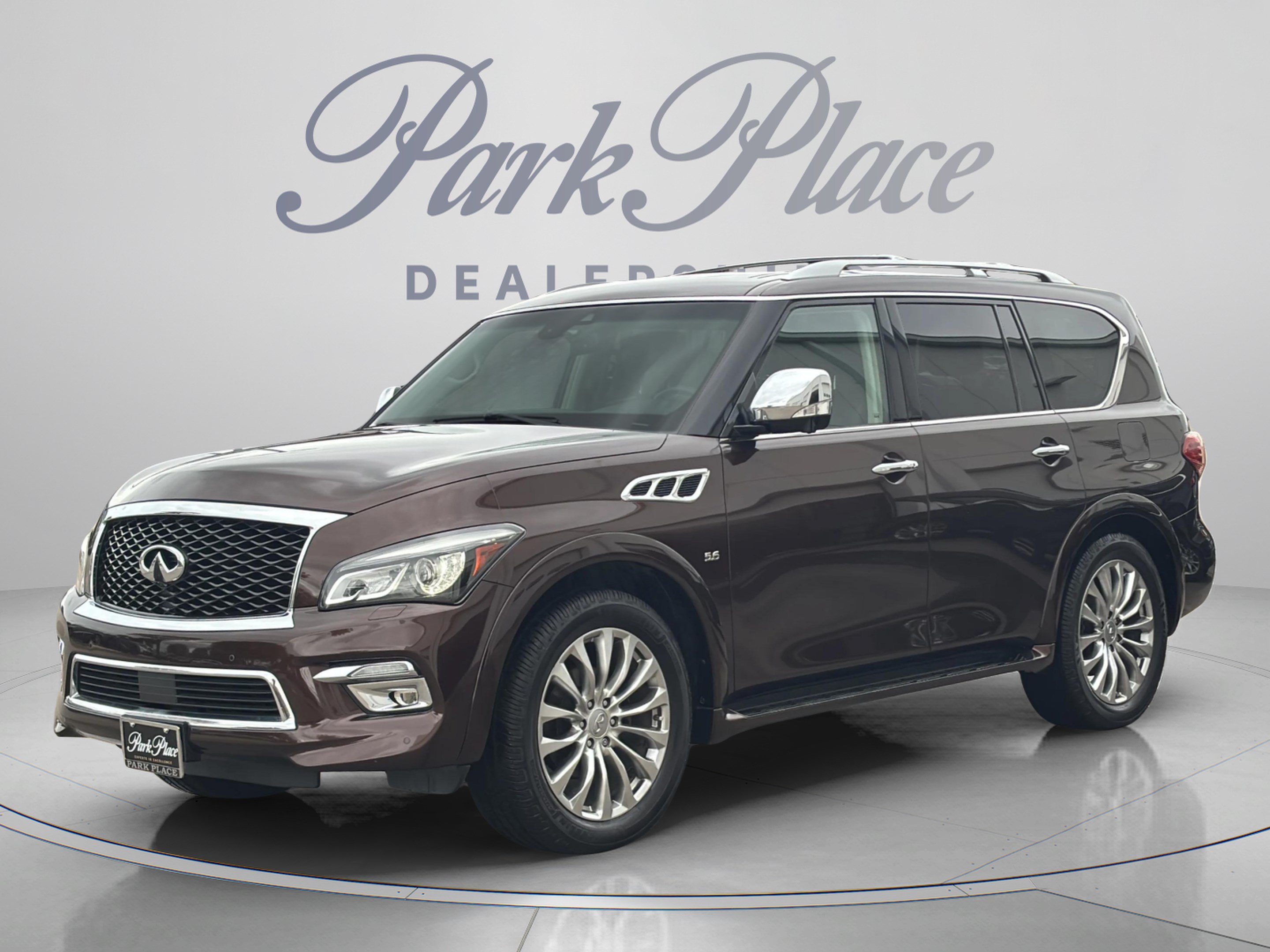 Used 2017 INFINITI QX80 2WD w/ Deluxe Technology Package