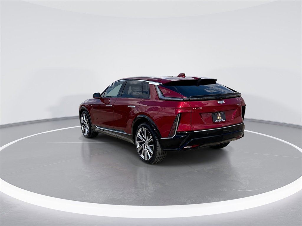 Used 2024 Cadillac Lyriq Luxury w/ LPO, Floor Liner Package image 6