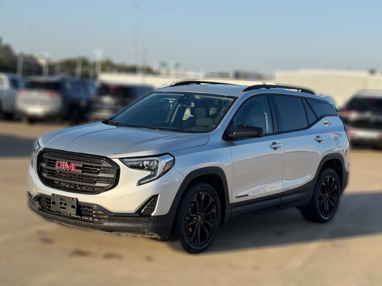 Used 2020 GMC Terrain SLE w/ Driver Convenience Package FWD image 3