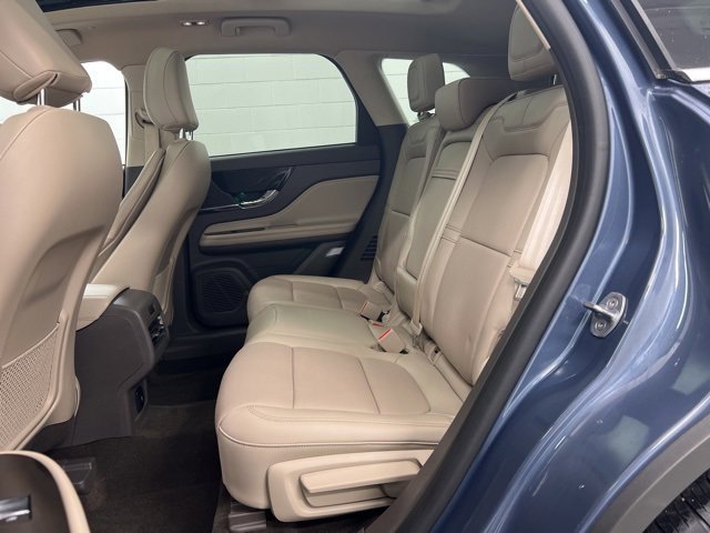 Certified 2022 Lincoln Corsair AWD w/ Premium Package image 12