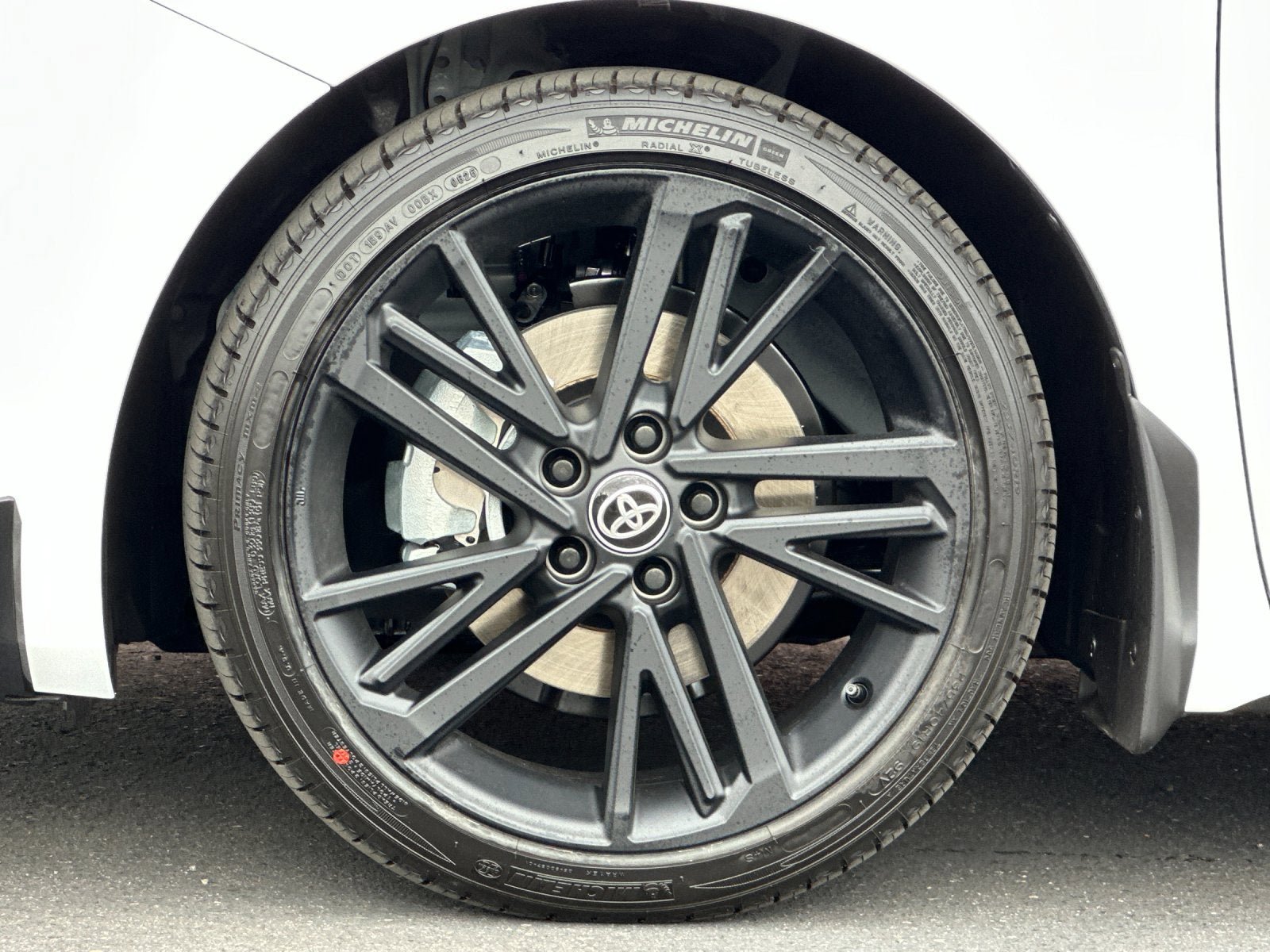 New 2026 Toyota Camry Hybrid FWD image 22
