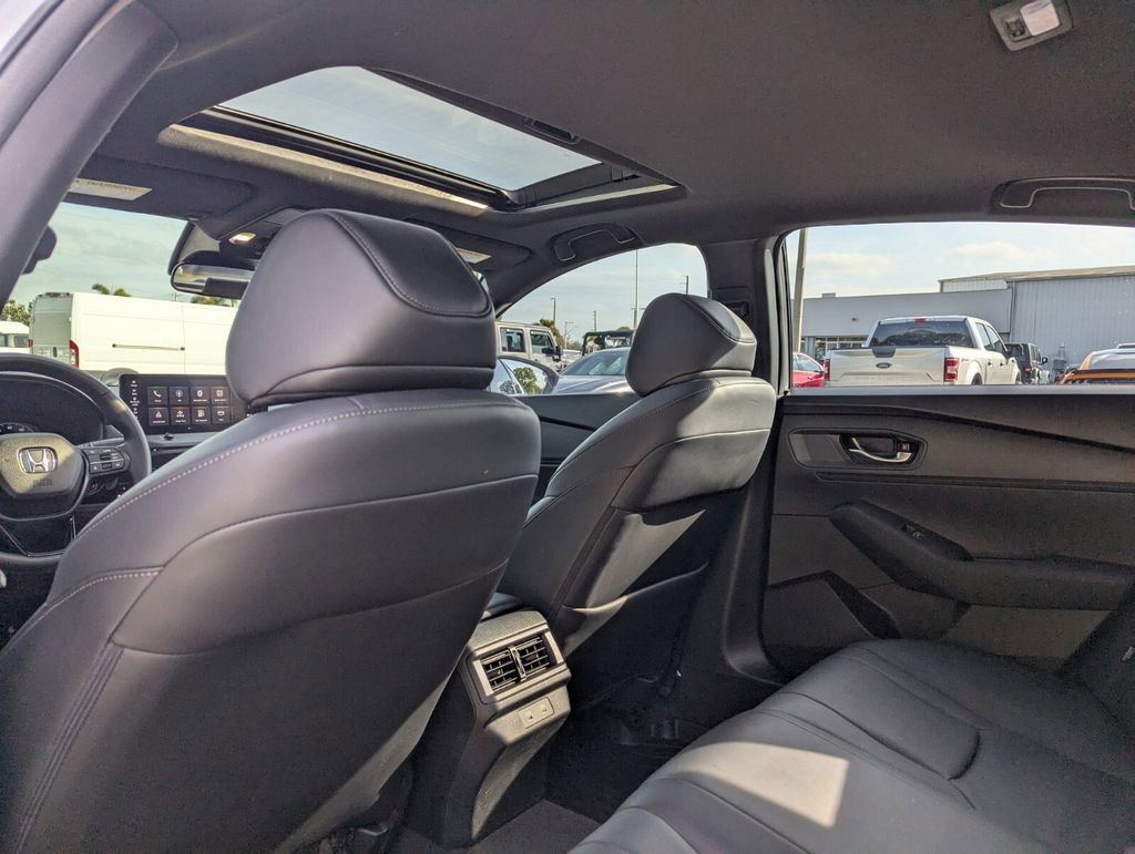 Used 2025 Honda Accord Sport image 18