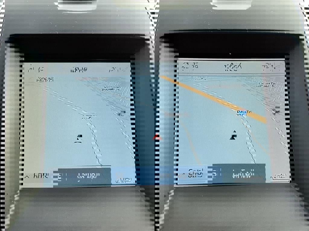 Used 2020 Ford Edge Titanium image 18