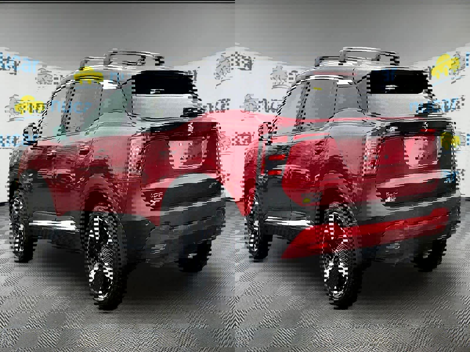 Used 2025 Nissan Kicks SR w/ SR Premium Package image 4