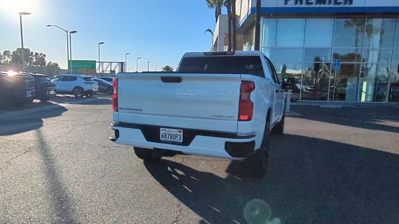 Used 2022 Chevrolet Silverado 1500 Custom RWD image 7