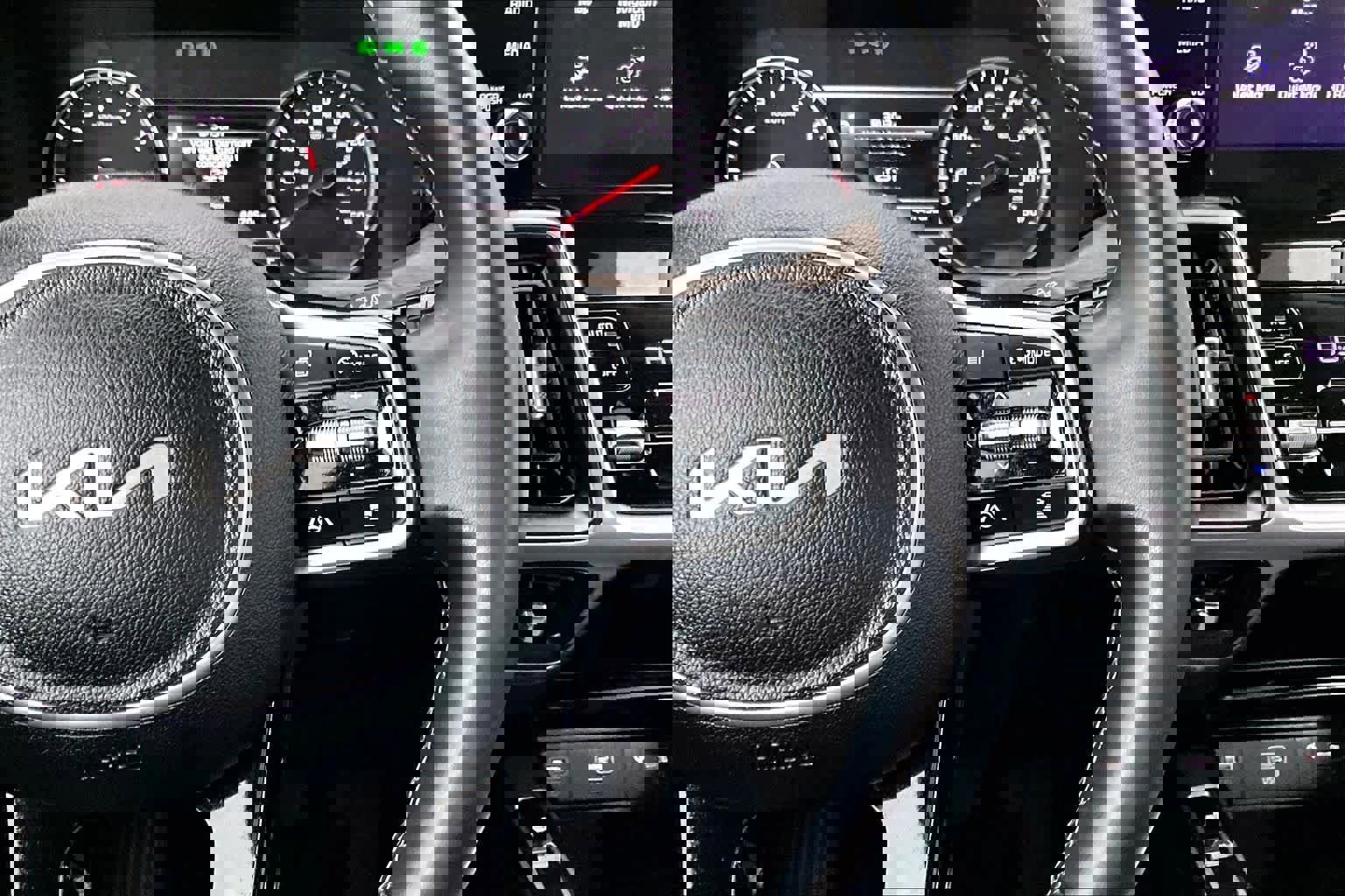 Used 2023 Kia Sorento X-Line EX image 25