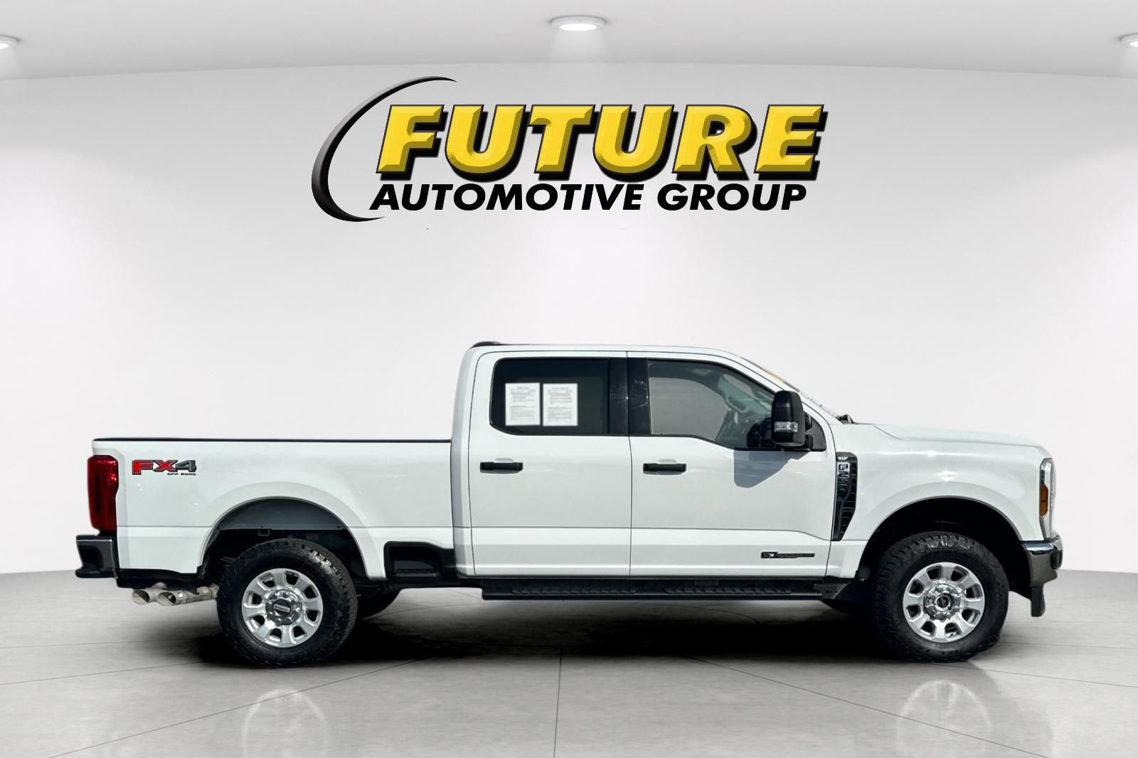 Certified 2024 Ford F250 XLT w/ FX4 Off-Road Package image 2