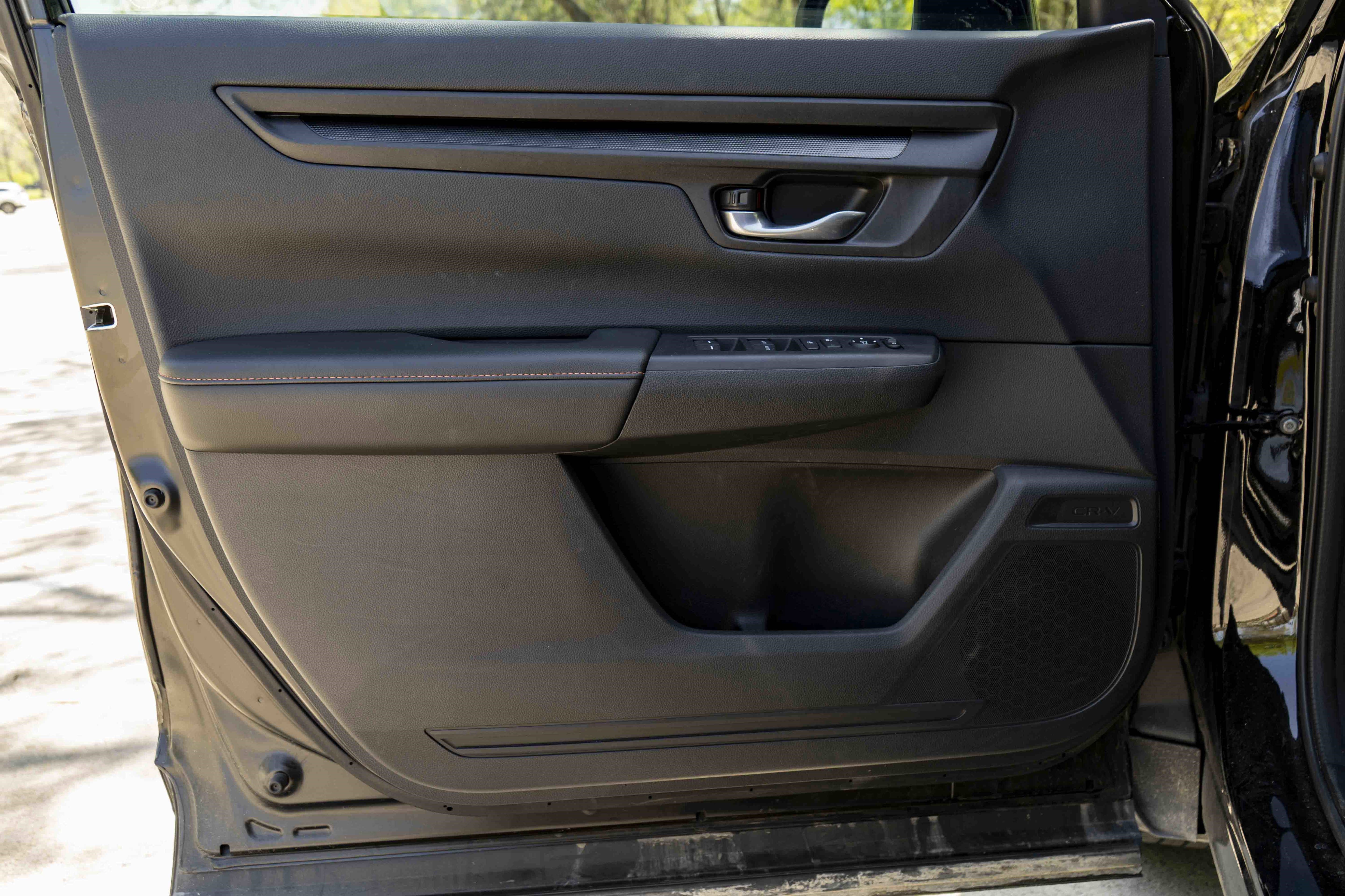 Used 2025 Honda CR-V Sport image 35