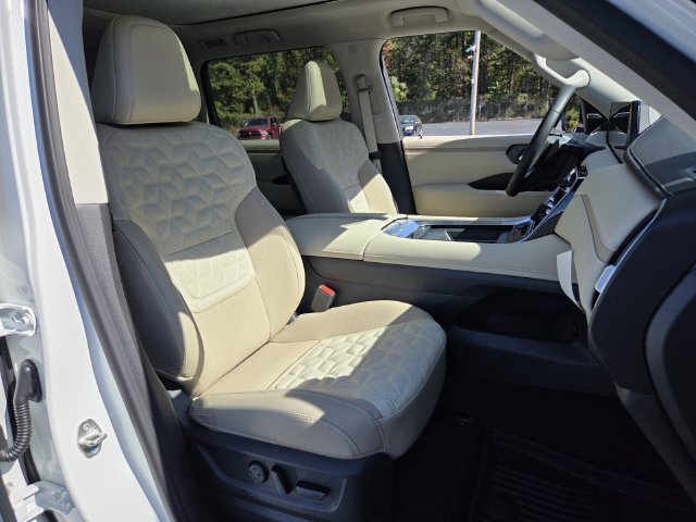 New 2027 Nissan Armada Platinum AWD/4WD image 13