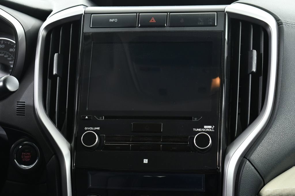 Used 2019 Subaru Ascent Premium AWD/4WD image 9