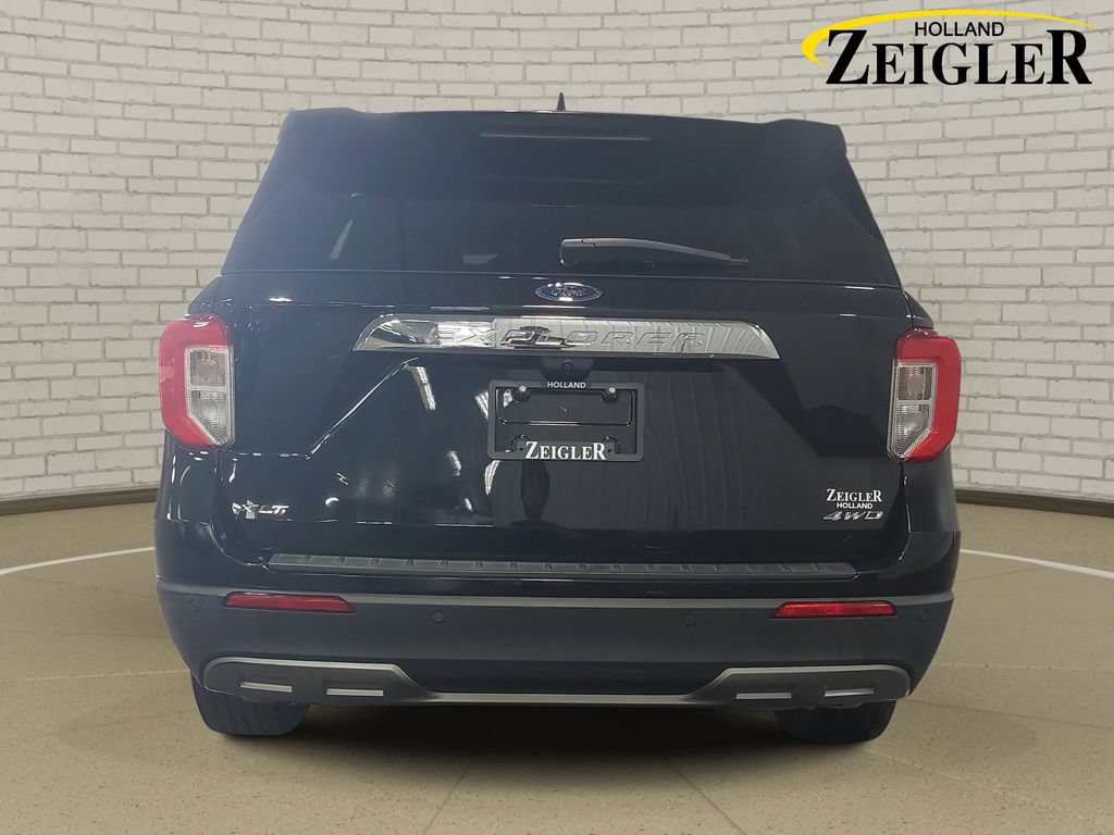 Used 2022 Ford Explorer XLT w/ Equipment Group 202A AWD/4WD image 6