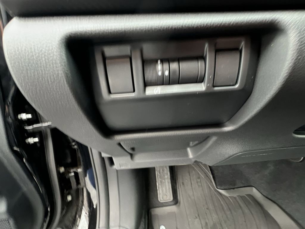 Used 2025 Subaru Crosstrek 2.5i Premium image 17
