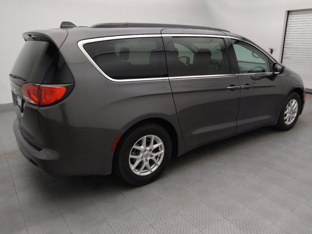 Used 2021 Chrysler Voyager Lxi FWD image 10